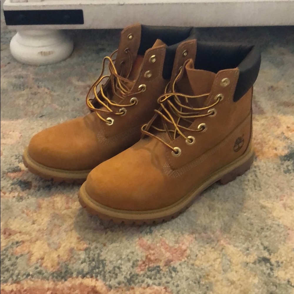 NEVER WORN Timberland Boots Size 7.5